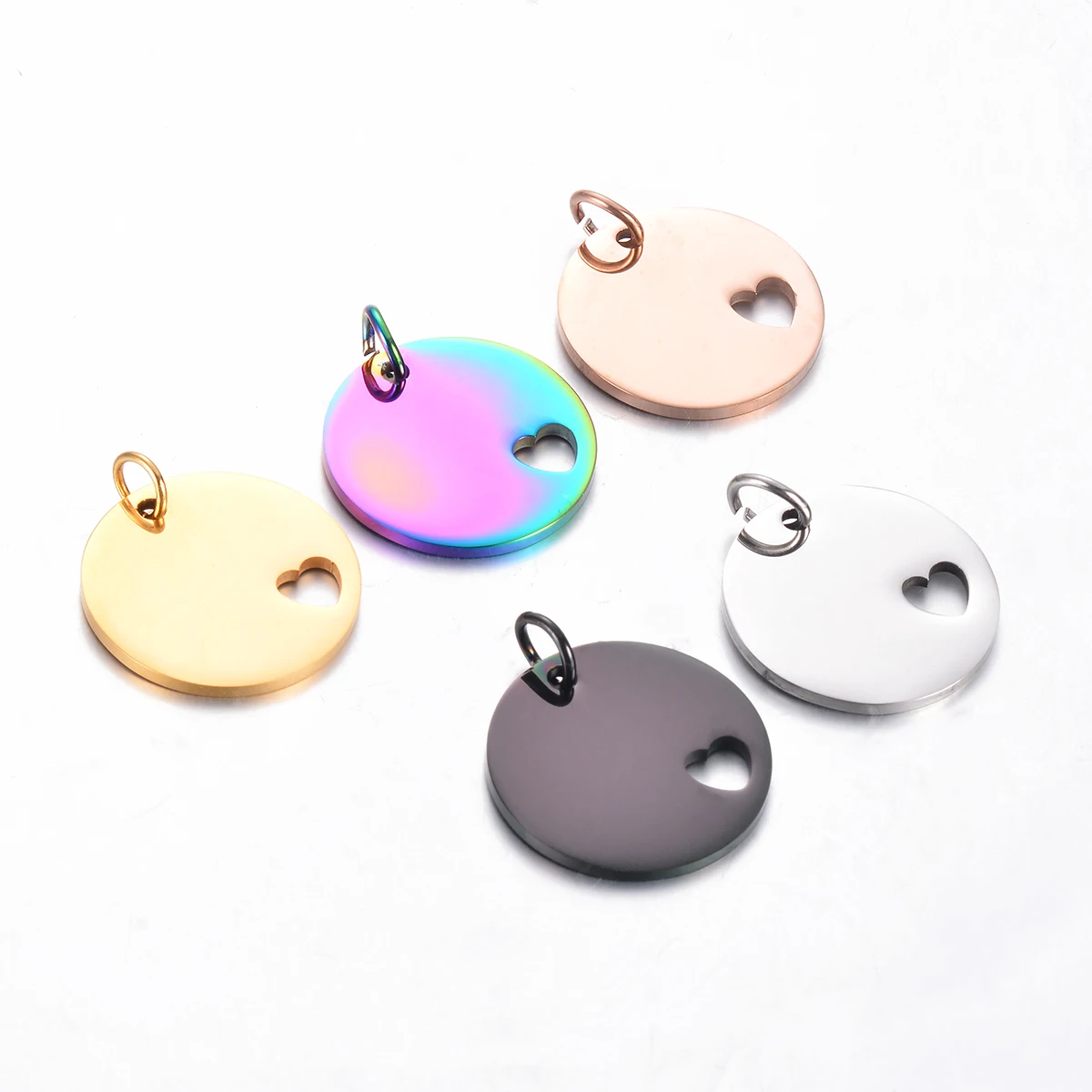 

5Pcs Wholesale 5 colors Round Tag with Hollow Heart Charm Pendant Stainless Steel Jewelry High Polished Size 25mm