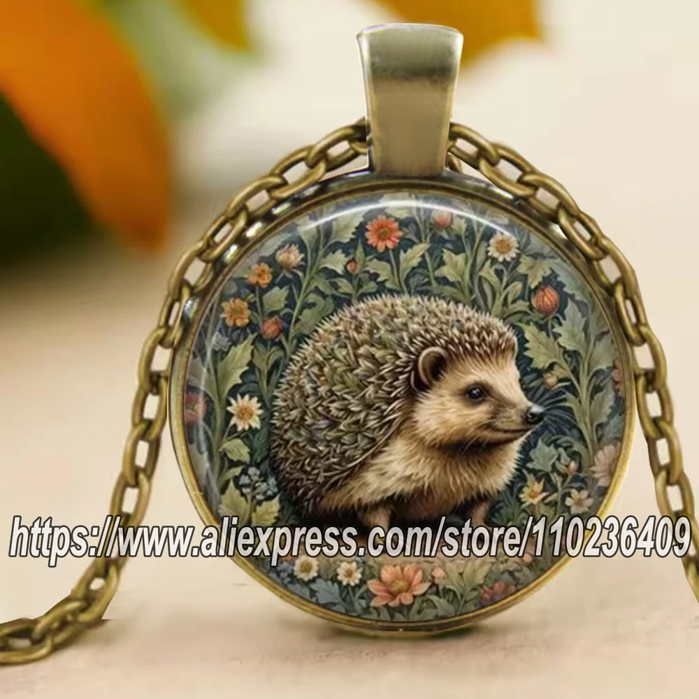 Round Bird Cat Dragonfly Fox Hedgehog Pendant Necklace for Women Girls Forest Animal Jewelry