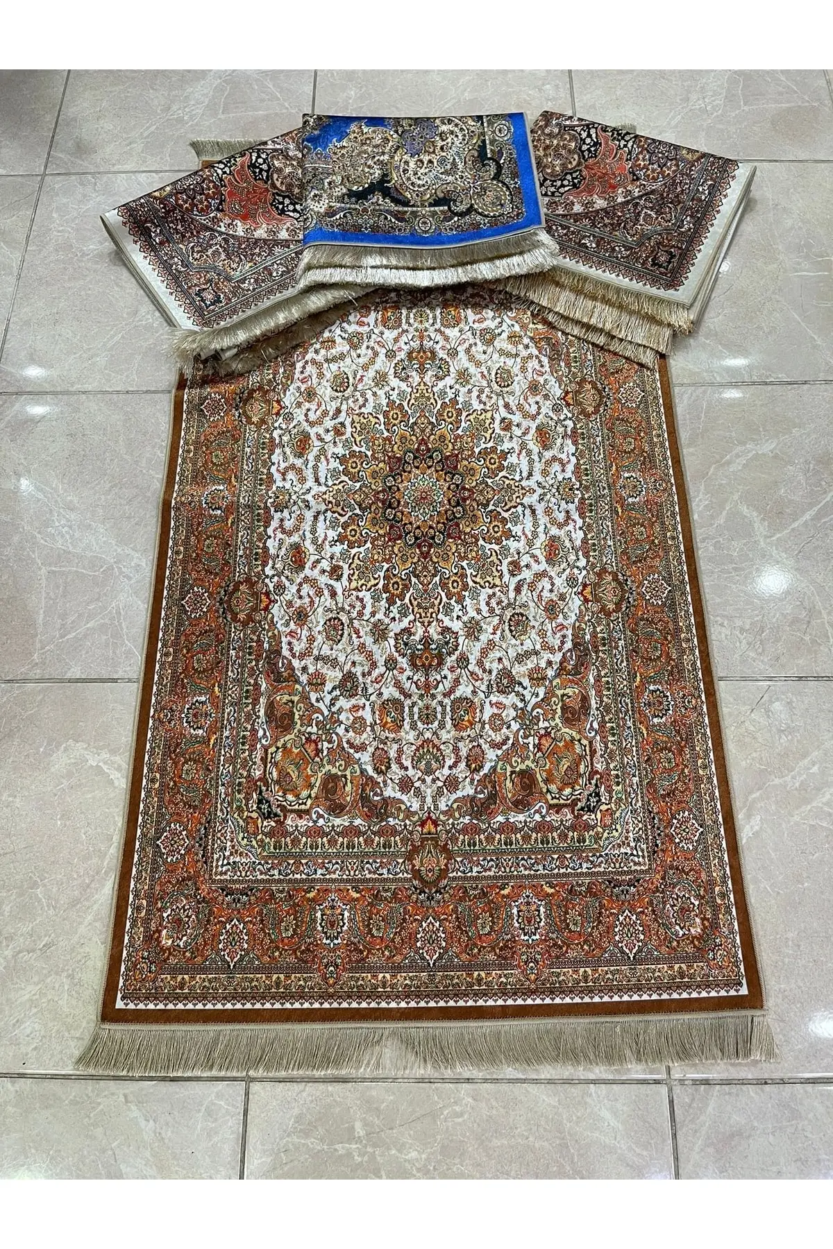 

DOLBOVI self-patterned silk non-slip-based portable self-made gift prayer Rug Meditation Rug