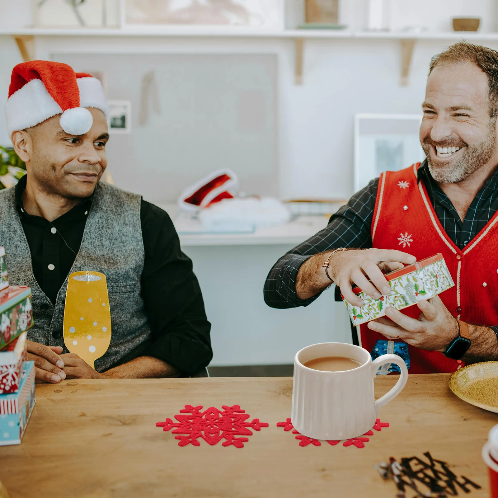 

Christmas Decoration Green Felt Decorative Coasters Cup Pad Mat Round Insulation Mats