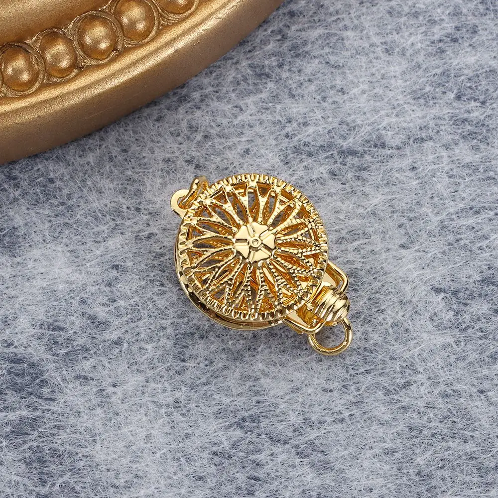 สร้อยคอสีเงินตะขอเป็นชั้นพร้อมล็อบสเตอร์หลายสร้อยข้อมือล็อคตะขอเกี่ยวสร้อยคอหลายชั้น