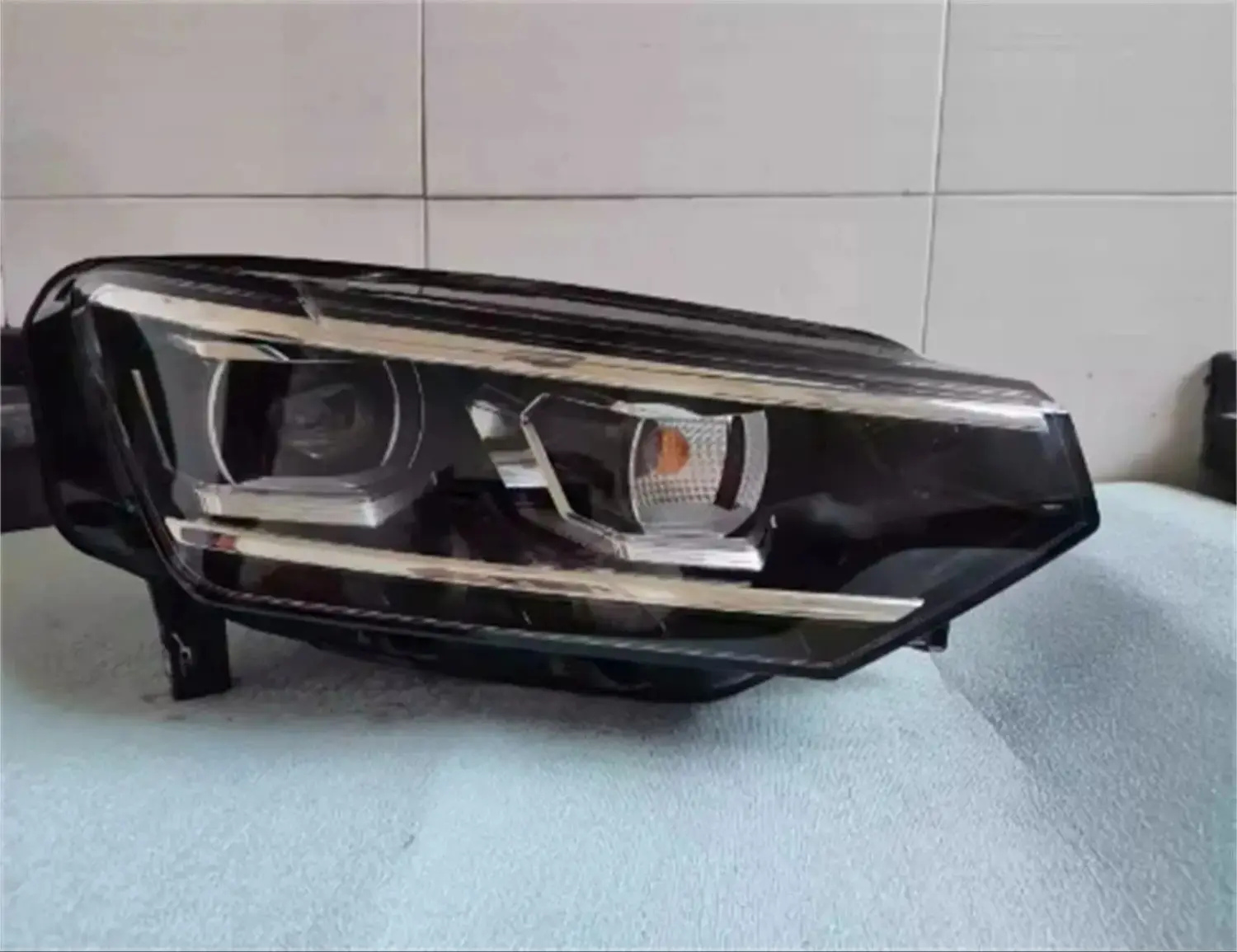 Front Headlight Headlamp for Volkswagen vw Tayron Daytime running light High low beam turn signal