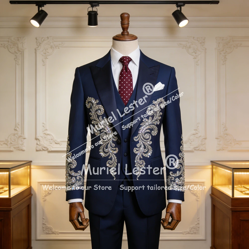 

Уникальный мужской костюм-тройка в темно-синем цвете, большие размеры, с кристаллами и бисером, свадебный смокинг для жениха, индивидуальный пошив, мужская свадебная одежда, trajes para hombre