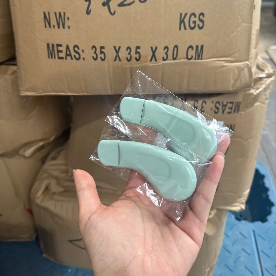 Outils pour enlever les points noirs en Silicone, dissolvant de points noirs pour le nez, spatule pour nettoyer en profondeur la peau, grattoir pour le visage doux et sûr pour hommes et femmes, 1 pièce