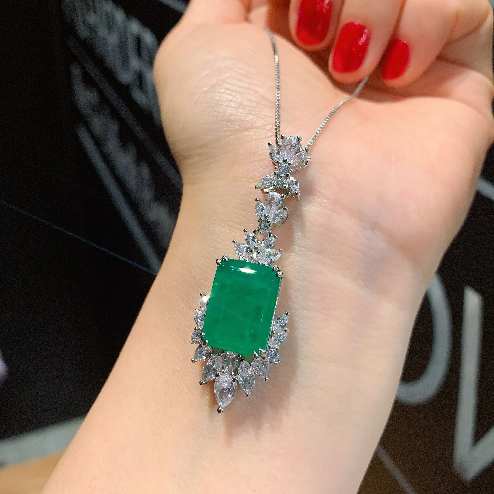 Created Emerald Drop Earring Pendant Necklace Ring Green Vintage Jewelry Fashion Party Accessory Aniversary Gift