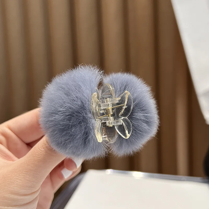 Cute Little Fur Ball Hair Claw Real Otter Rabbit Hair Clip Korean Cherry Small Pins Styling Shark Clips Women Grips Headwear