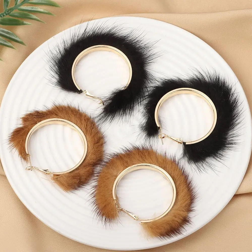 1 Pair Popular Winter Autumn Christmas Exaggerated Plush Jewelry Warm Fur Hoop Round Hairy Earring Big Circle Earrings