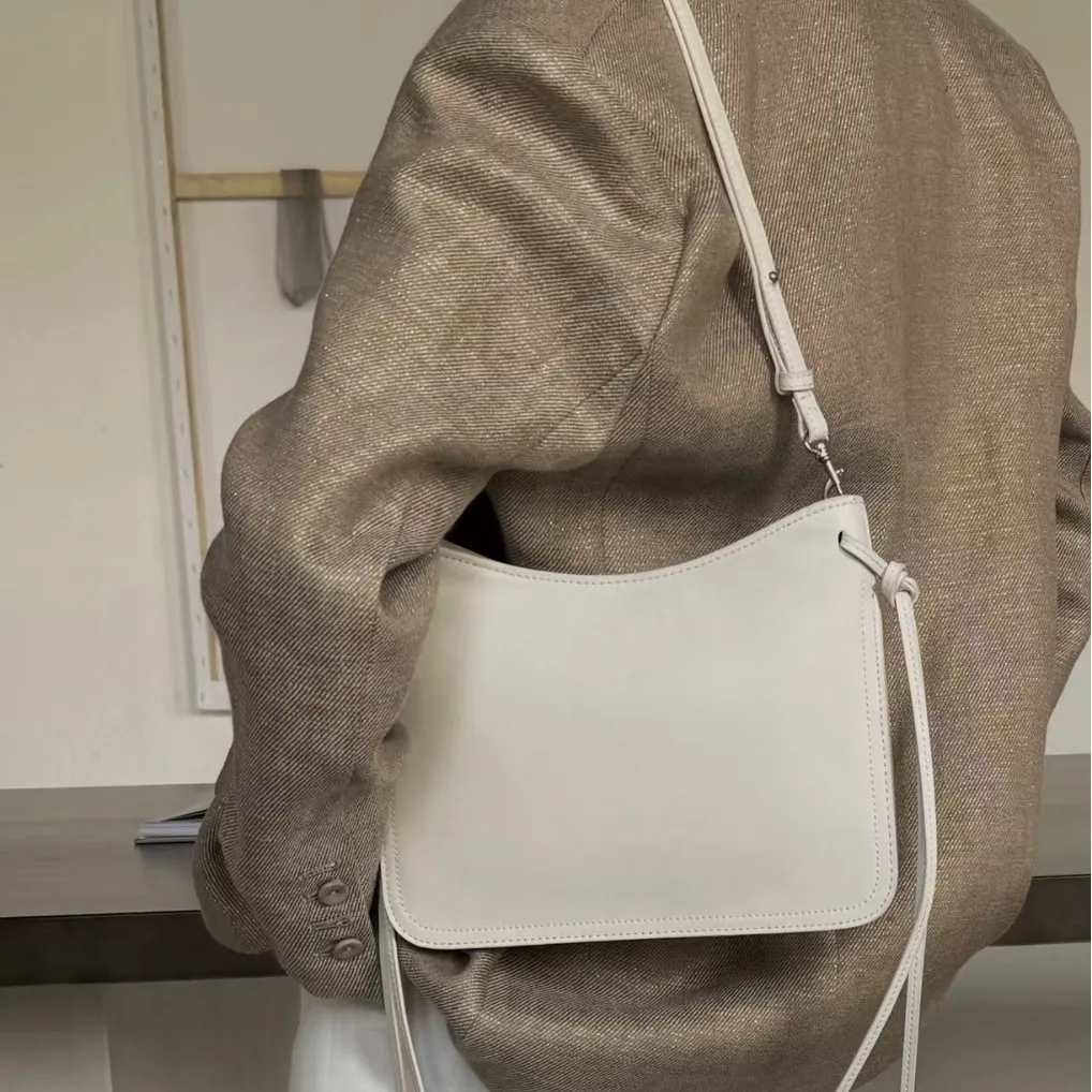 

FIRMRANCH 2026 Spring New Classic Black And White Knotted Tassel Design Minimalist Women's Shoulder Underarm purse Crossbody Bag