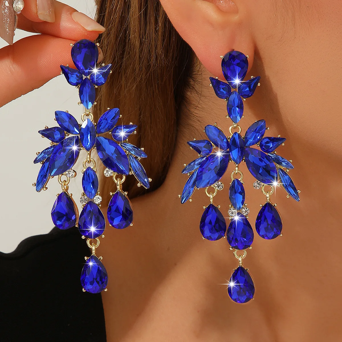 New Floret Bud Leaf Spray Rhinestone Earrings for Women Long Fringe Strand Luxe Niche Dramatic Wedding Bridal Evening Party Gift