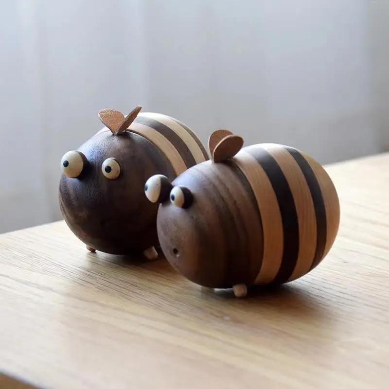 Little Bee Toothpick Box  Wood Household Personalized Creative Toothpick Holder Dining Room High-end Wooden Cute Toothpick Jar