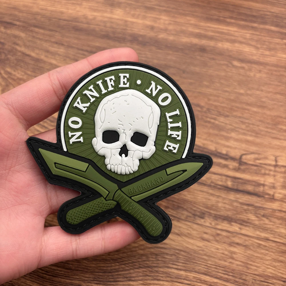 Round Retro Skeleton Cross-Shaped Pvc Luminous Arm Badge, 3D Embossed Decorative Patch Badge Applique, Backpack Jacket Fabric DIY Accessory, Includes Felt Backing