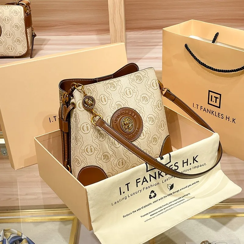 

Hong Kong Brand Genuine Leather Premium Feel Bucket Bag for Women's 2023 New Summer Senior Planner One Shoulder Crossbody Bag