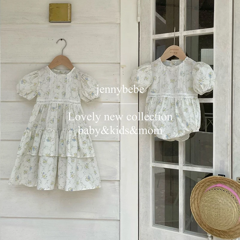 

Платье и комбинезон с кружевом, в цветочек