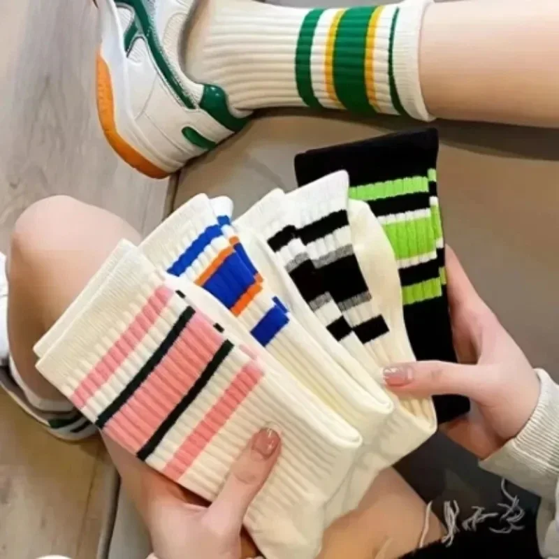 1Pairs Simple Colorful Striped Women's Socks Cute Harajuku Warm Sock  Short Socks Fashion Spring Autumn Women's Mid Length Socks