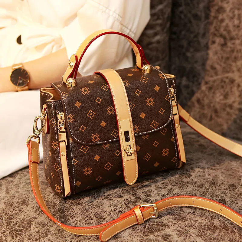 Luxury Fashion Icon Designer Diaper Bag Women Fashionable Leather Tote Large Capacity Elegant Crossbody Shoulder Bag Must Have