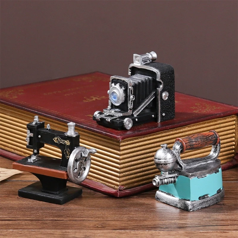 Chinese Antique Mini Resin Retro Sewing Machine Old-style Telephone Camera Micro Fairy Garden Figurines Miniatures NEW arrival