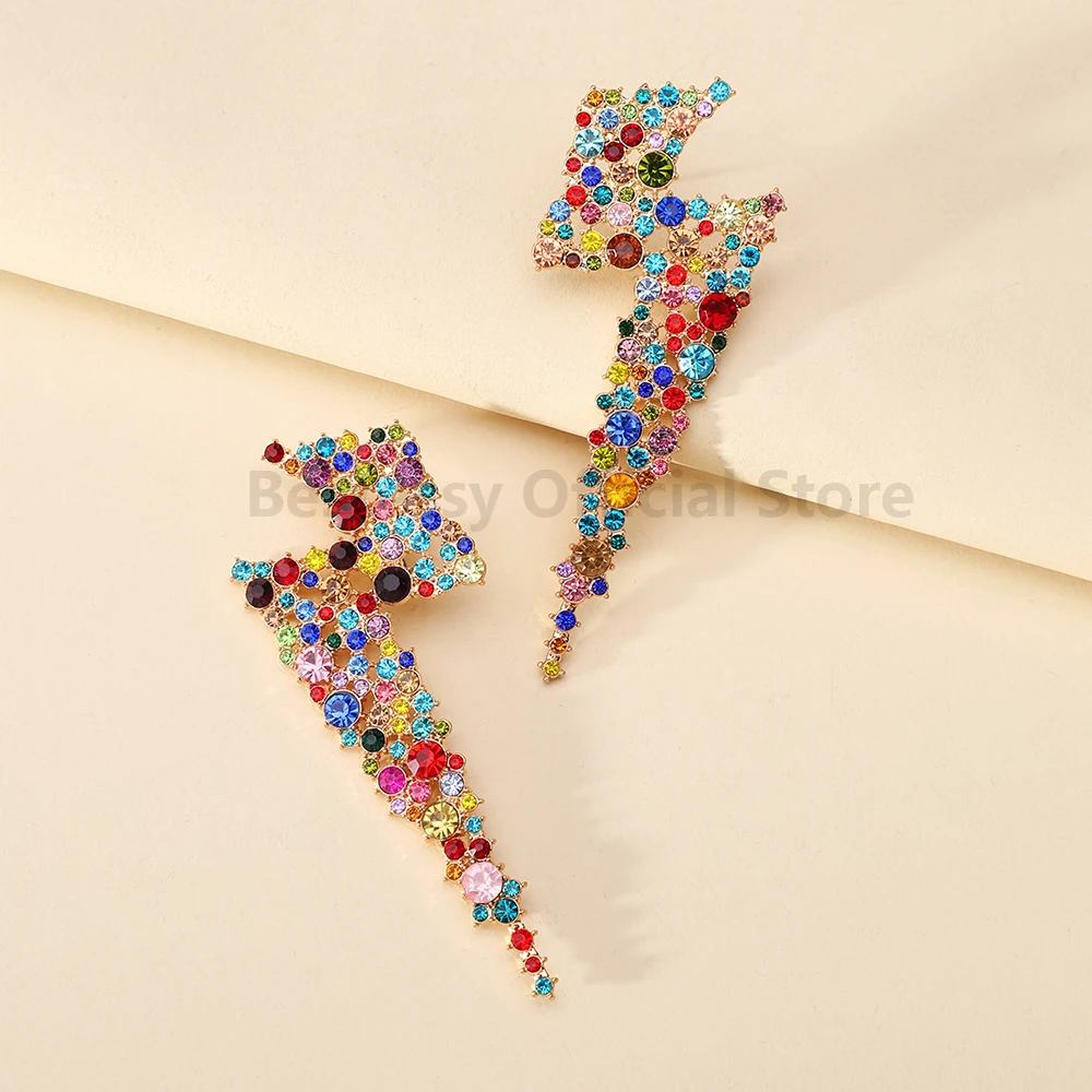 الاتجاه الجديد الفاخرة تصميم ملون كريستال البرق شكل القرط للنساء حفلة عطلة أنيقة اكسسوارات سحر فتاة مجوهرات