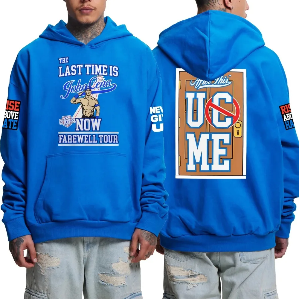 قام جون سينا بغطاء رأس سميك أزرق جديد لملابس الشارع النسائية غير الرسمية للزوجين، وداعًا لرحلة الشتاء للرجال #2