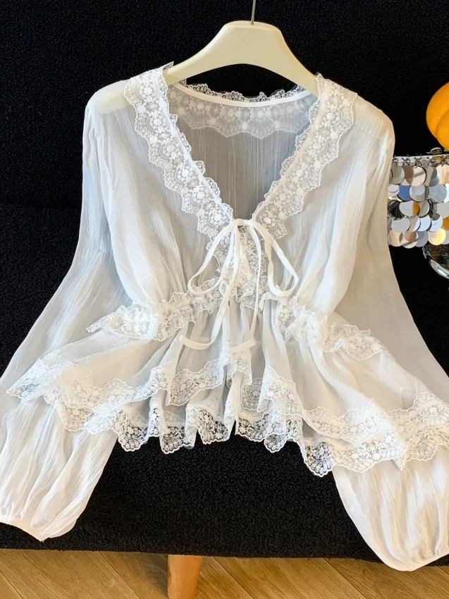 

Lace Trim V-Neck Bell Sleeve Long Sleeve White Chiffon Shirt Women's Spring New Style Tie Waist Korean Version Loose Fit Top