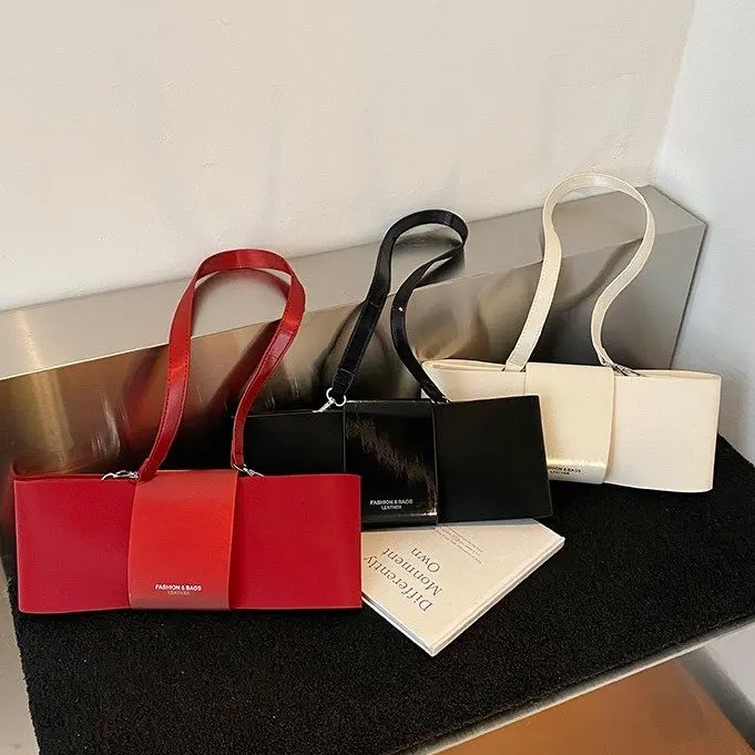 

2025 Autumn 565 New Zipper Envelope Handbag Temperament Commuter Small Square Bag Fashion Simple Senior