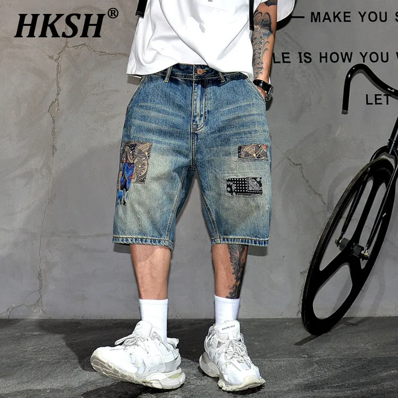 

HKSH American Retro Distressed Chic Loose Straight Denim Shorts Male Tide Trend Cashew Flower Patchwork Large Size Capris HK1507