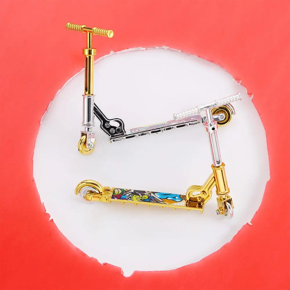Mini Scooter a due ruote Scooter giocattoli educativi per bambini Finger Scooter Bike Fingerboard Skateboard
