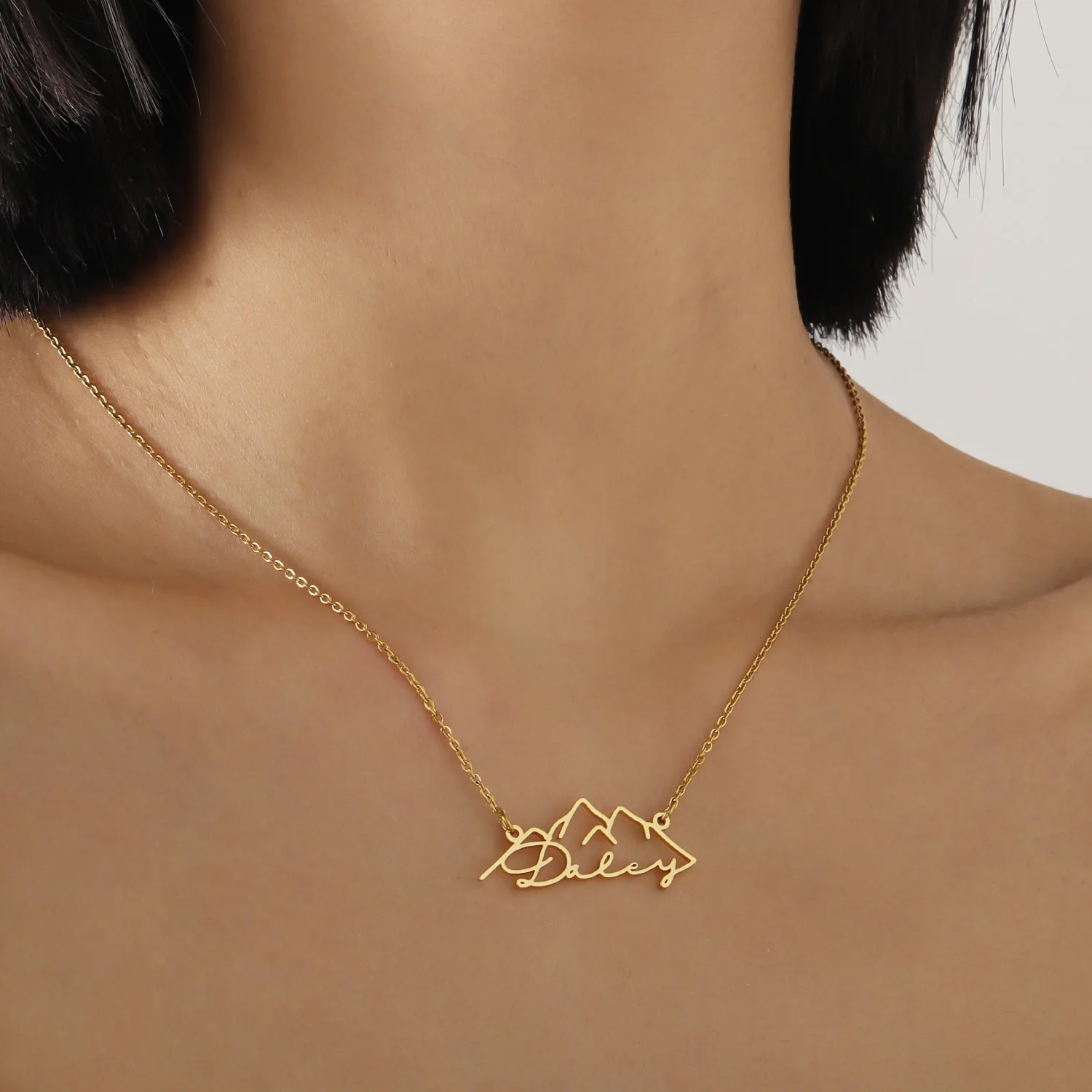 Collar con nombre personalizado de silueta de montaña, regalo de Navidad de acero inoxidable para mujer, joyería personalizada, Idea de regalo de cumpleaños