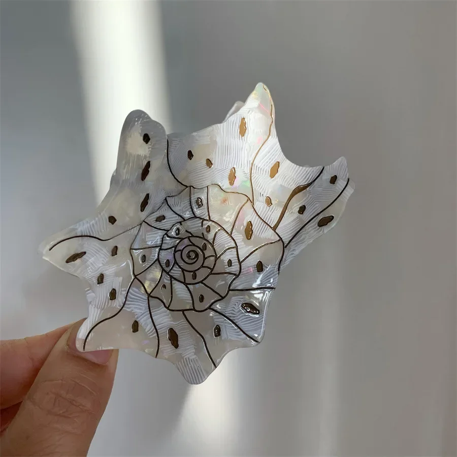 

NEW 9.5CM Large Polka Dot Conch Hair Claw Acetate Claw Clips Summer Beach Trendy Hair Clips for Women Girls Hair Accessories