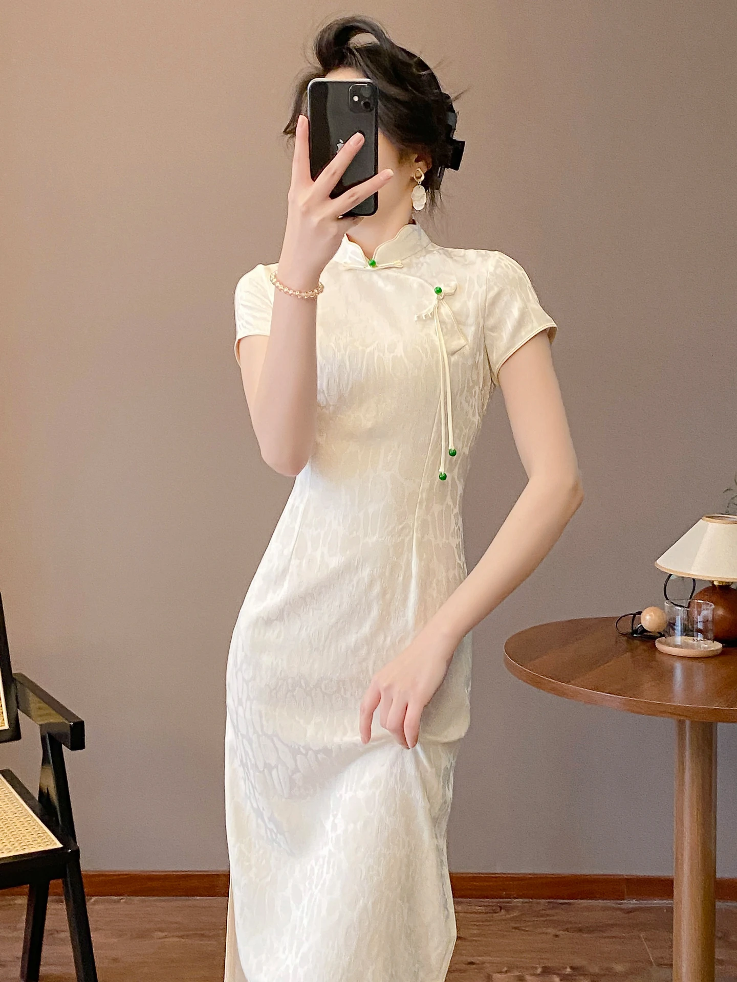 white-qipao-young-sle-daily-wear-engagement-dr-girl's-new-chinese-version-wedding-dr-autumn-long-sve-midi-dr