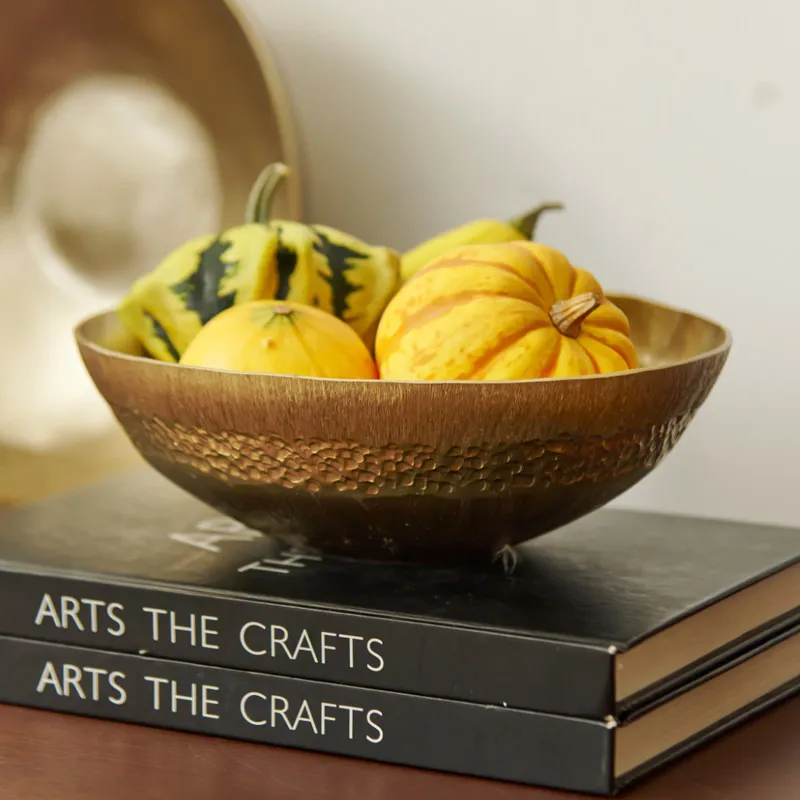 Indian handmade hammer aluminum golden fruit bowl, European light luxury storage decorative bowl round fruit plate