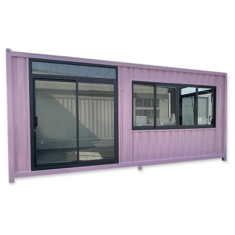 Internet-Promi-Uhr im Haus