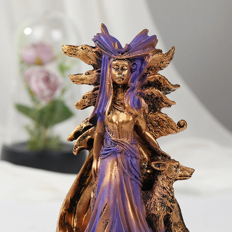 Hecate Greek Goddess Of Magic With Her Hounds Statue Figurine Modern Art Resin Witch Hound Sculpture Home Living Room Decoration