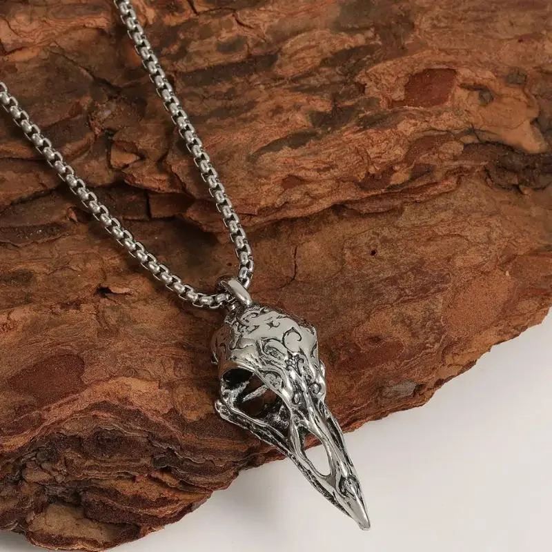 Retro Nordic Style Crow Skull Pendant Animal Bird Necklace For Men Personalized Jewelry Lucky Amulet Gift