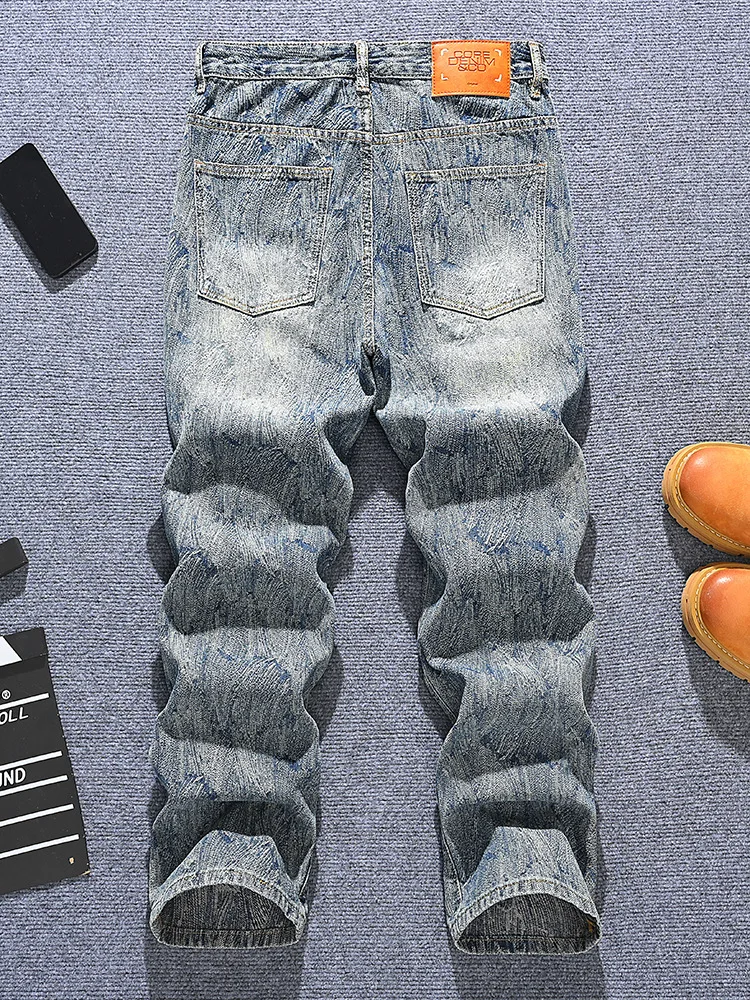 กางเกงยีนส์ขาตรงทรงหลวมสำหรับผู้ชาย พิมพ์ลายปักอินเทรนด์ สไตล์สตรีทแฟชั่น กางเกงย้อนยุคระดับไฮเอนด์และกางเกง Y2K สุดเท่