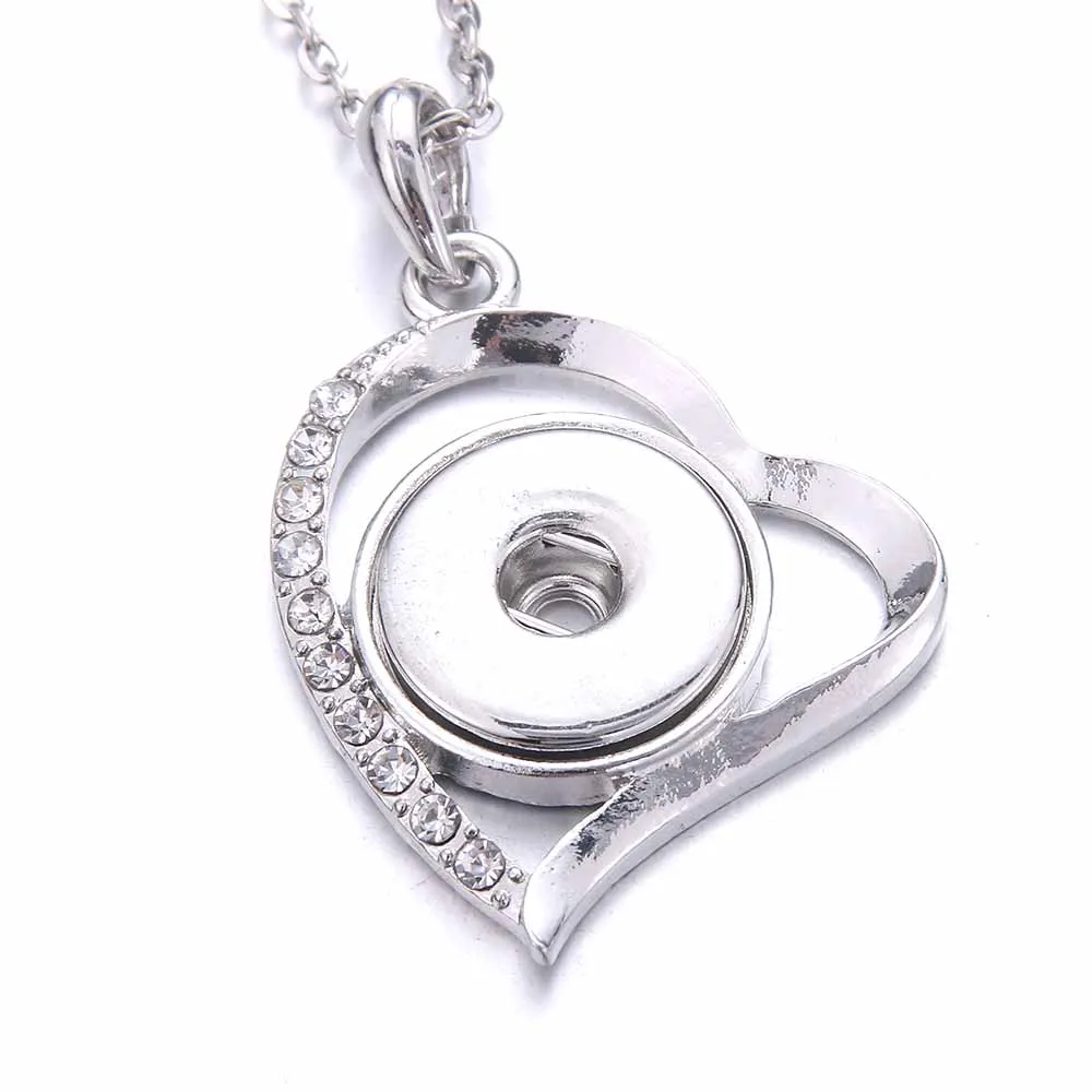 2022 New Love Heart Snap Button Jewelry Necklaces Rhinestone Crystal Snap Necklace Women DIY 18mm Snap Buttons Pendant Necklaces