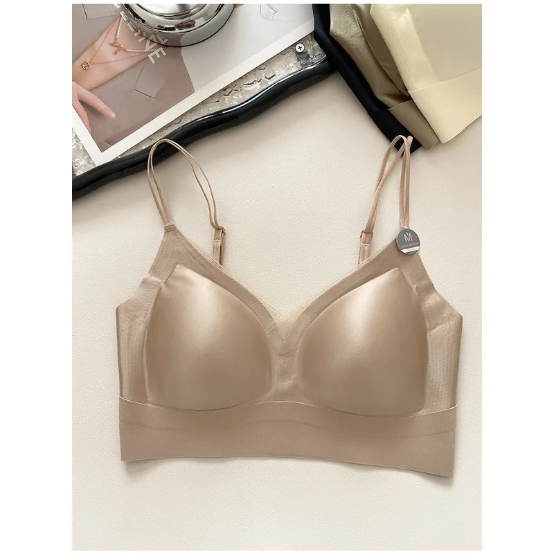 

Женский атласный бесшовный бюстгальтер с V-образным вырезом, без спинки, с фиксированными чашками, с эффектом пуш-ап, летний, легкий, сексуальный, с двойными бретелями, полное покрытие, размеры M-XL, YEMOMO