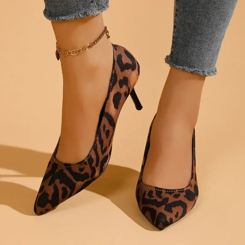 2025-moda-senhoras-sapatos-rasos-saltos-altos-femininos-nova-estampa-de-leopardo-sexy-dedo-do-pe-apontado-plus-size-salto-alto