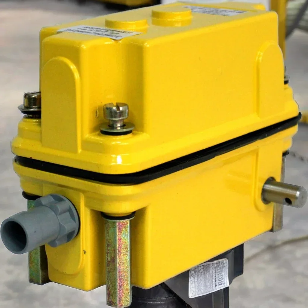 

2026 DXZ Flat Top Tower Cranes Limit Switch IP67 Protection Level for Luffing Cranes with Max. 10A Current and Max. 24V Voltage