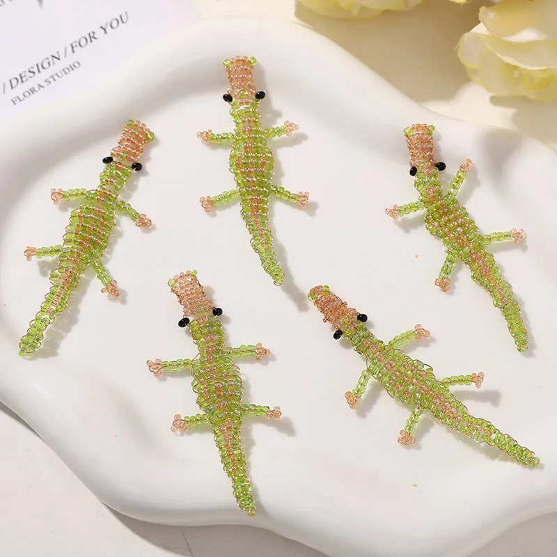 Handmade Beaded Crocodile Shoe Charms 1 Piece Seed Bead Animal for Woman Clogs DIY Unique Personality Lightweight Premium Gift