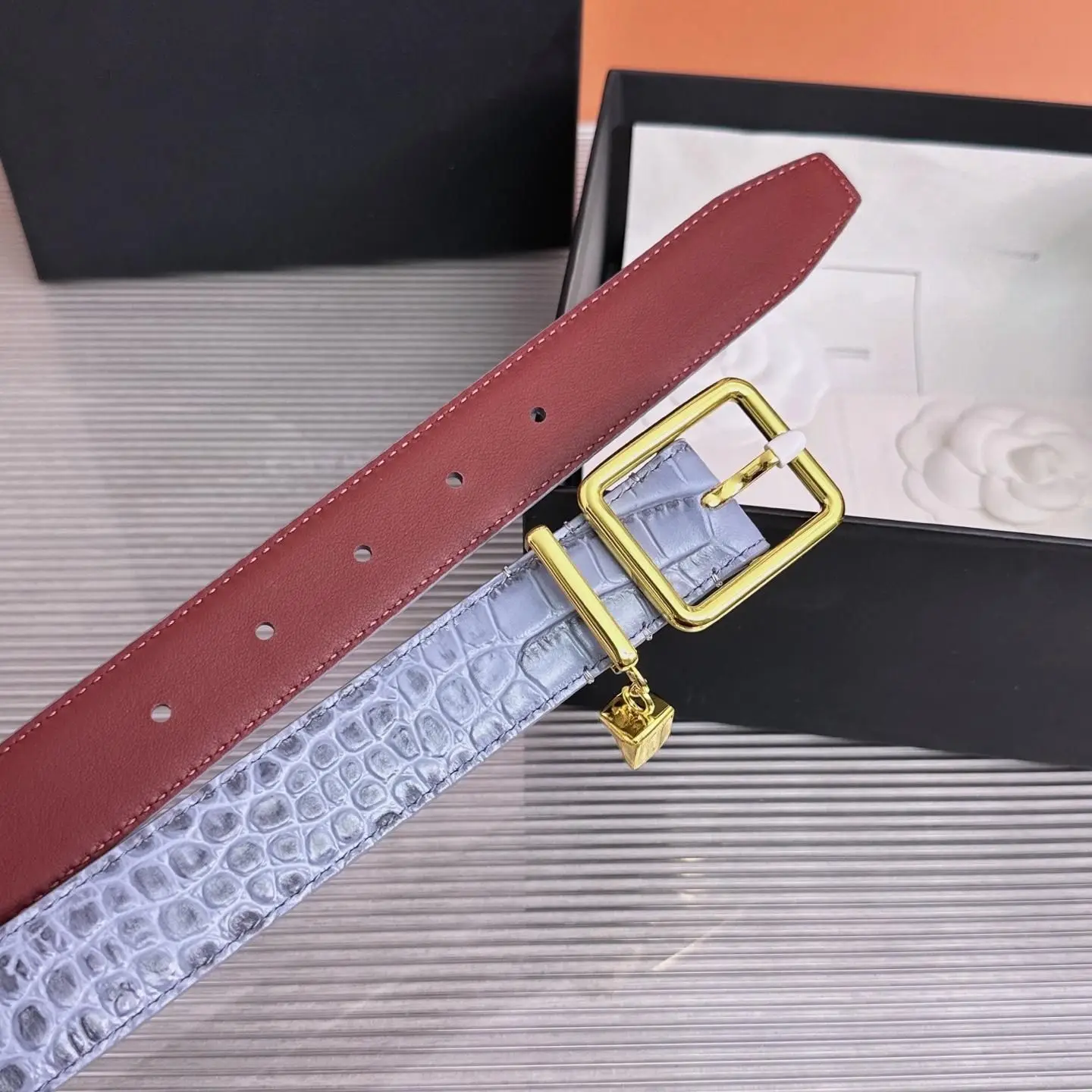 Unisex Light Grey Croc Embossed Leather Belt, Gold Square Pin Buckle with Cube Charm, Reversible Waist Belt