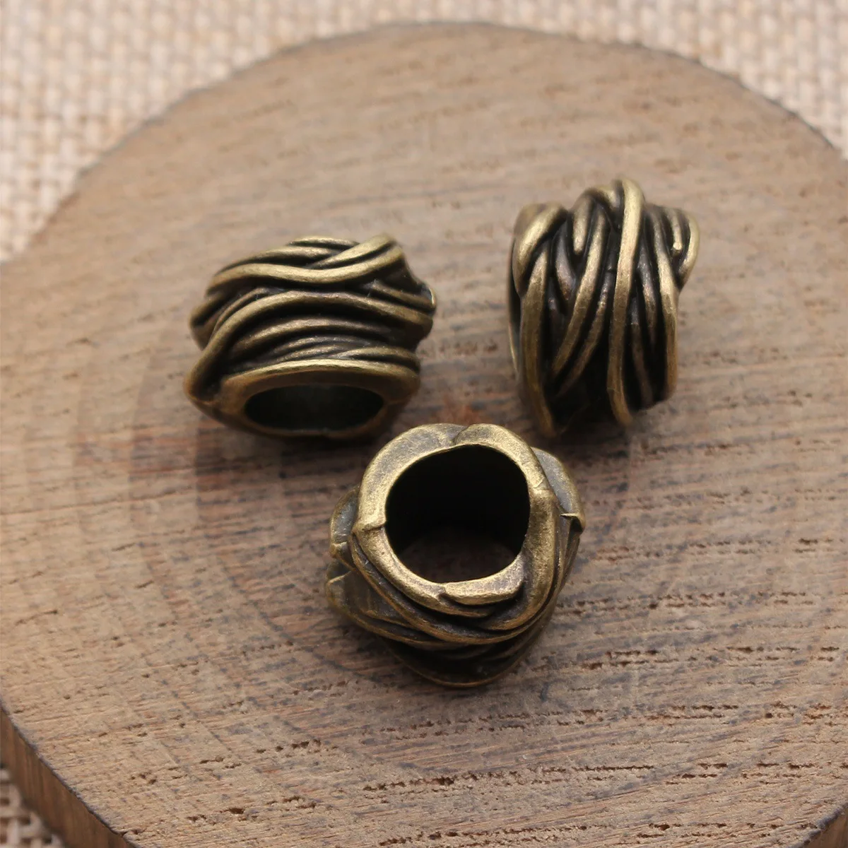 5 Stück 14 x 13 x 11 mm, 3 Farben, rebenförmige Perlen mit großem Loch, Dreadlock-Perlen, Schmuckherstellung