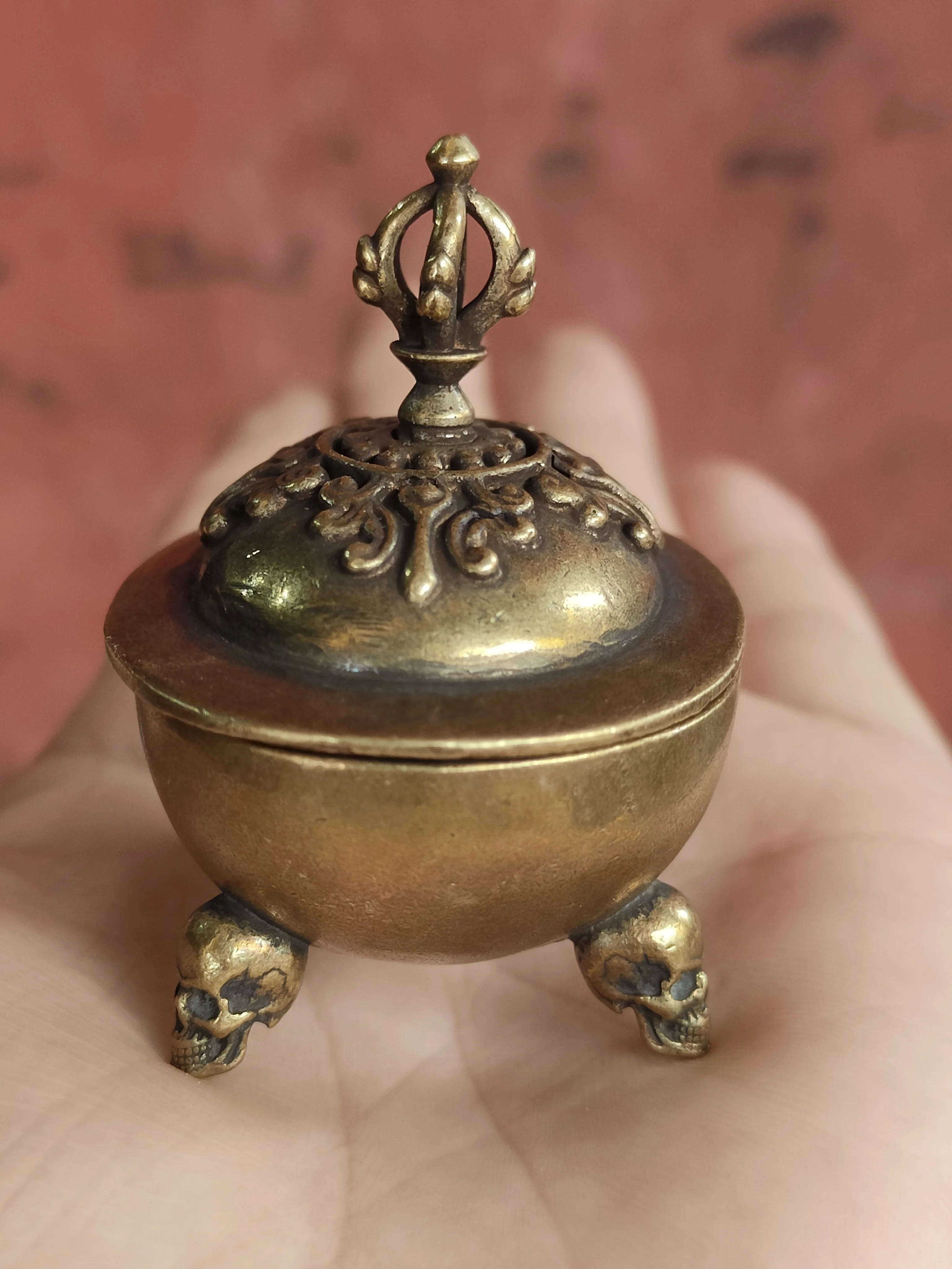 Chinese brass special small Toba for bowl pure copper small tuba for cup Kong Gabala bowl desk home ingot decoration gift