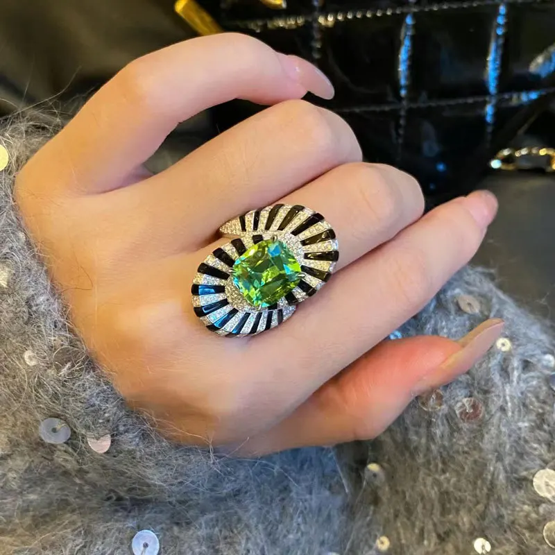 Brillian New Personalized Zebra Color Luxury Zircon Ring Women's Party Fashion Jewelry Accessories Daily Matching Accessories