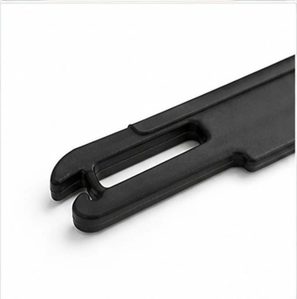 100Pcs Vehicle Cushion Strap Hooks Secure Seat Pad Retainer Clips Easy DIY Car Seat Cover Fixing Hooks for All Car Models