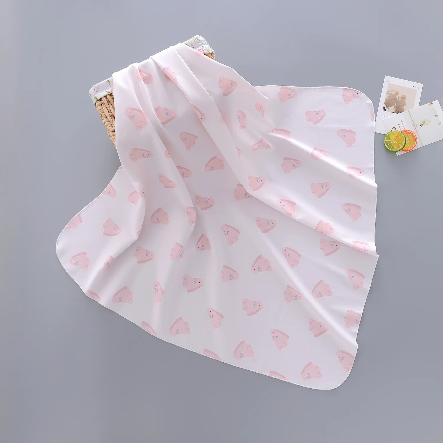 Cartoon-Druck Musselin Decke Baby erhalten Decken Baumwolle Gaze Decke für Neugeborene Musselin Windel Bettwäsche Abdeckung 80x80cm