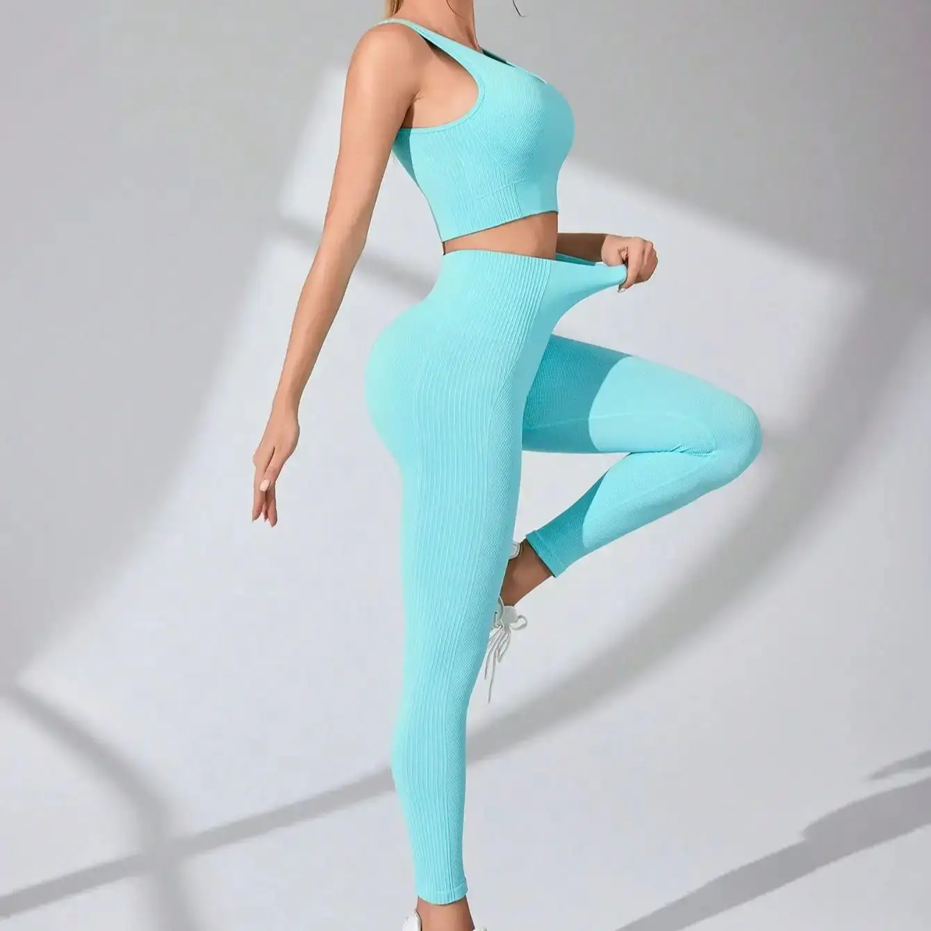 Damen-Trainingssets, 2-teilig – nahtlose Yoga-Leggings und Sport-BH mit überkreuzten Trägern, Fitnessstudio-Outfits, Activewear-Matching-Set – Detail 1