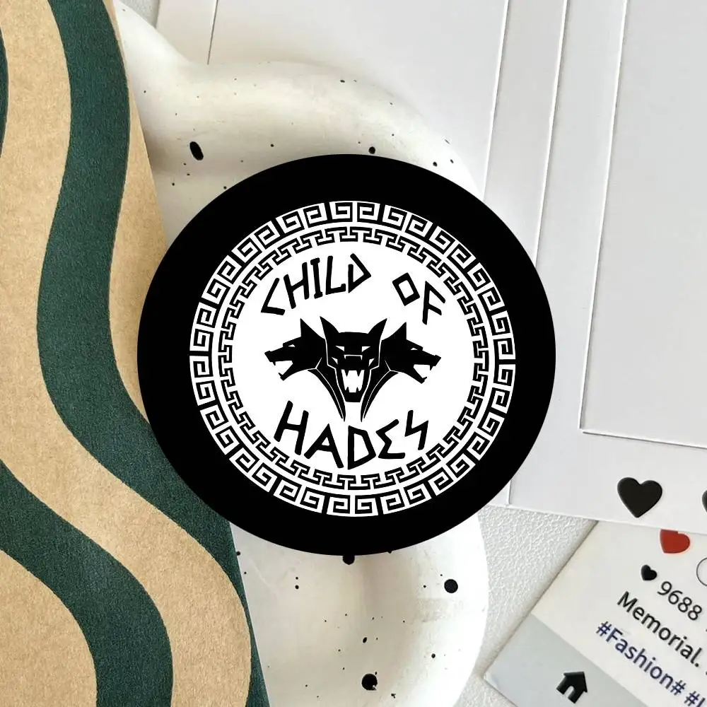 Daughter Of Hades Rundes Abzeichen, kreative Brosche, Kleidung, Rucksack, Zubehör, Anstecknadel