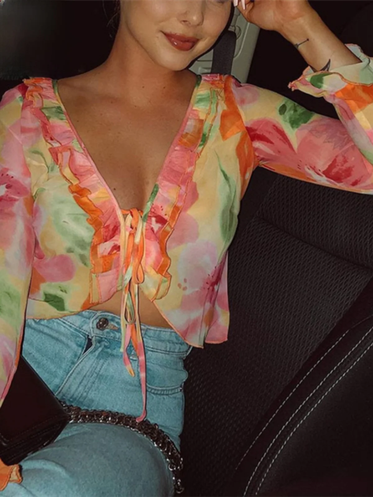 

Sexy V-Ne Me Lace Blouse Women's ort Crop Top Long Sve Street Sle Faion Svel Open Cardigan irt