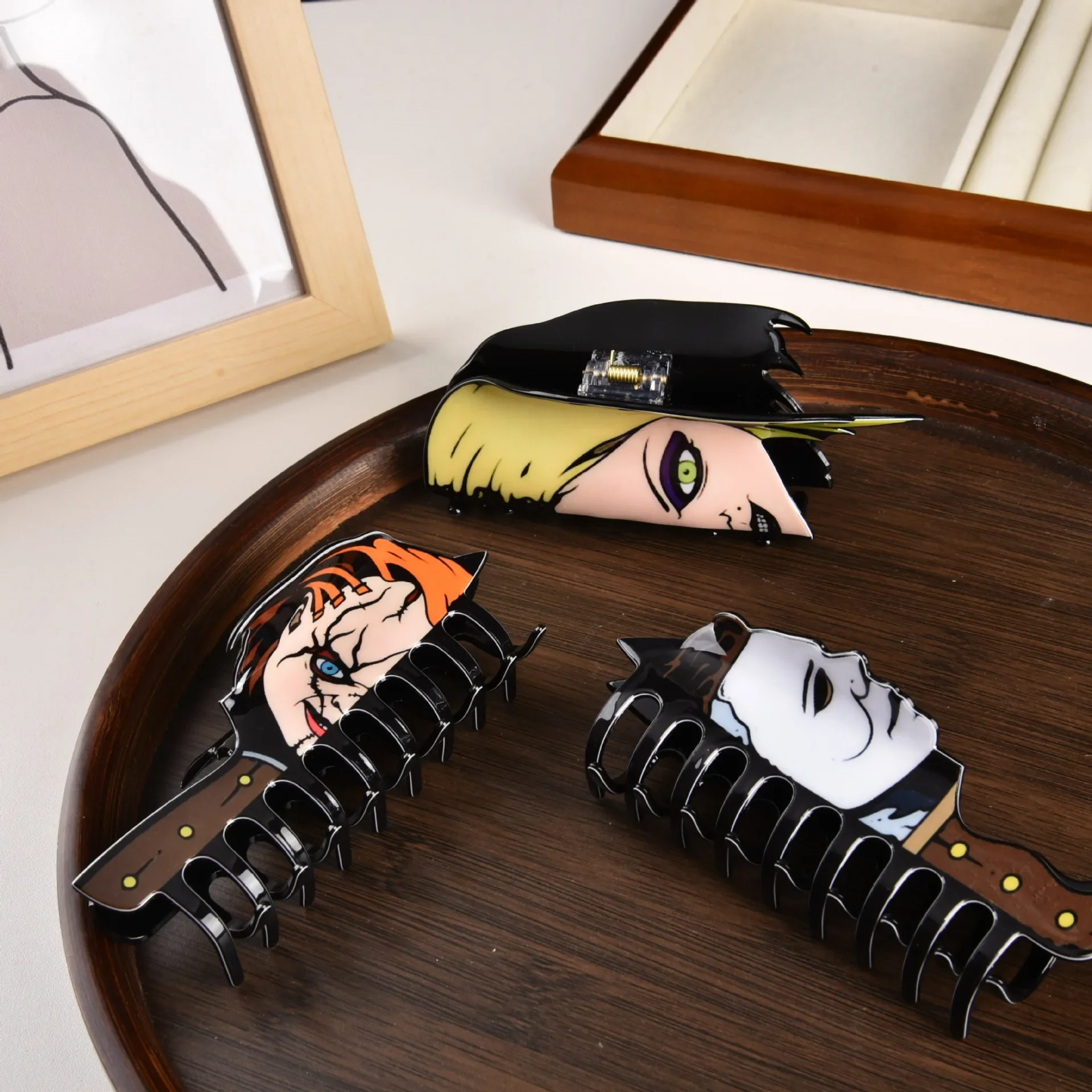 

2025 NEW Horror Series Ghost Clown Hair Claw Acrylic Claw Clip Halloween Themed Crab Hair Clips Hair Accessories for Women Girls