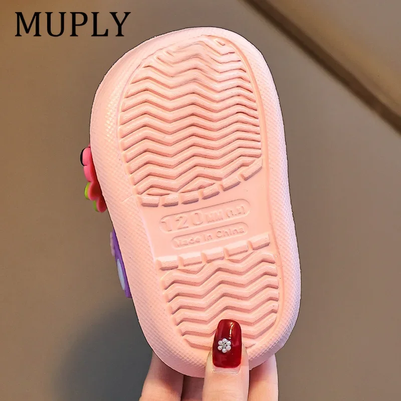 الصيف الأطفال حديقة قباقيب أحذية الفتيان والفتيات صندل شاطئ الاطفال خفيفة الوزن تنفس لطيف الكرتون زلة الطفل النعال